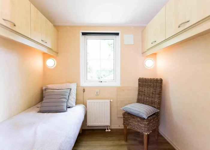 Recreatiepark De Wielerbaan 度假居 瓦赫宁根