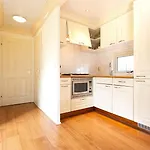 Recreatiepark De Wielerbaan 度假居 瓦赫宁根