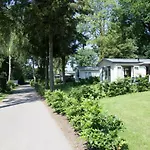 度假居 Recreatiepark De Wielerbaan *