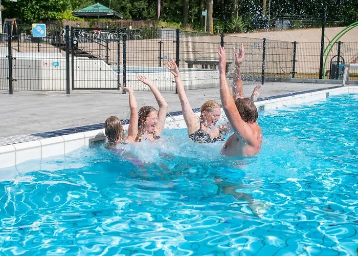 Сasa de vacaciones Recreatiepark De Wielerbaan *